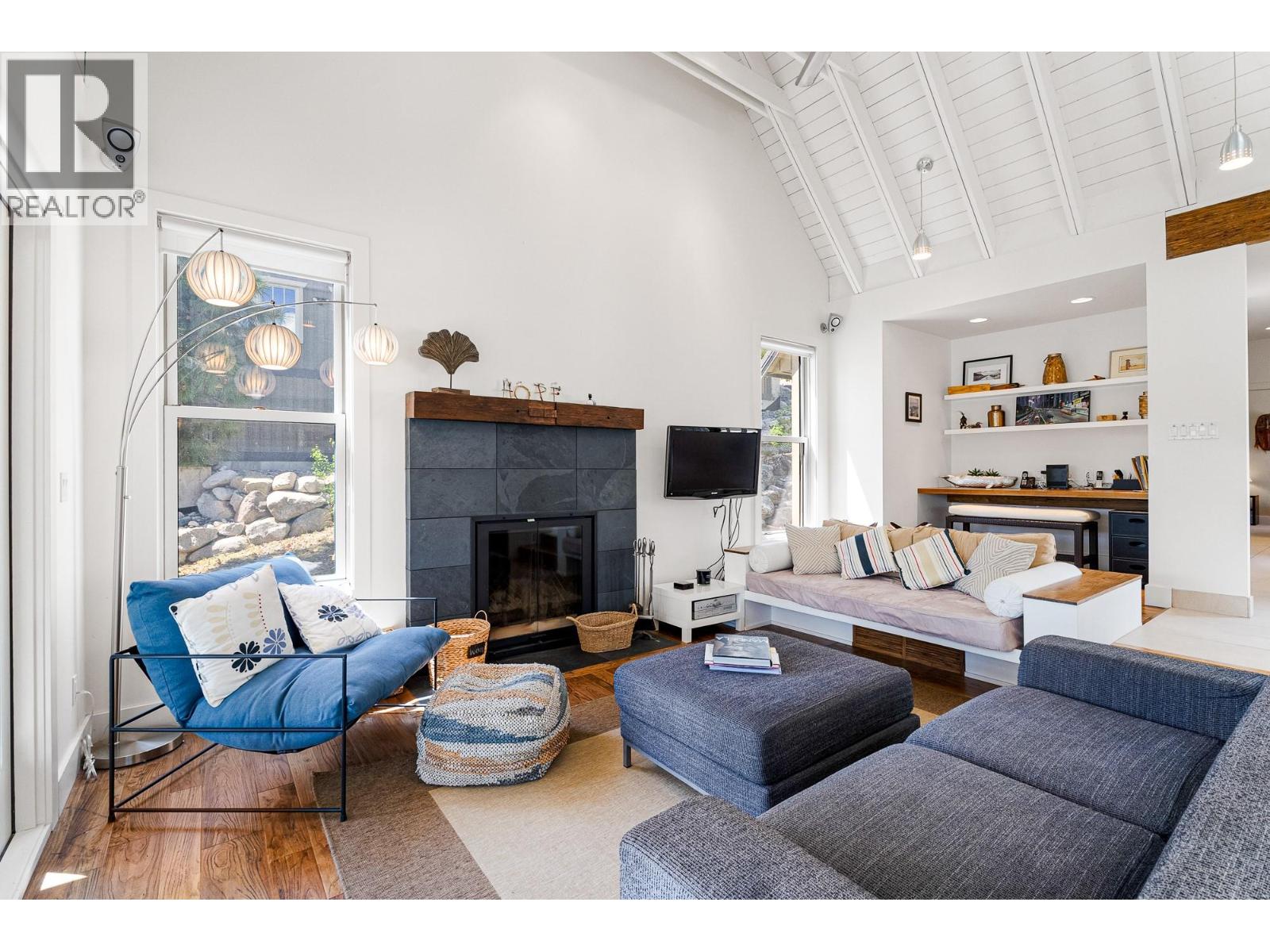 6588 Monck Park Road - 38
