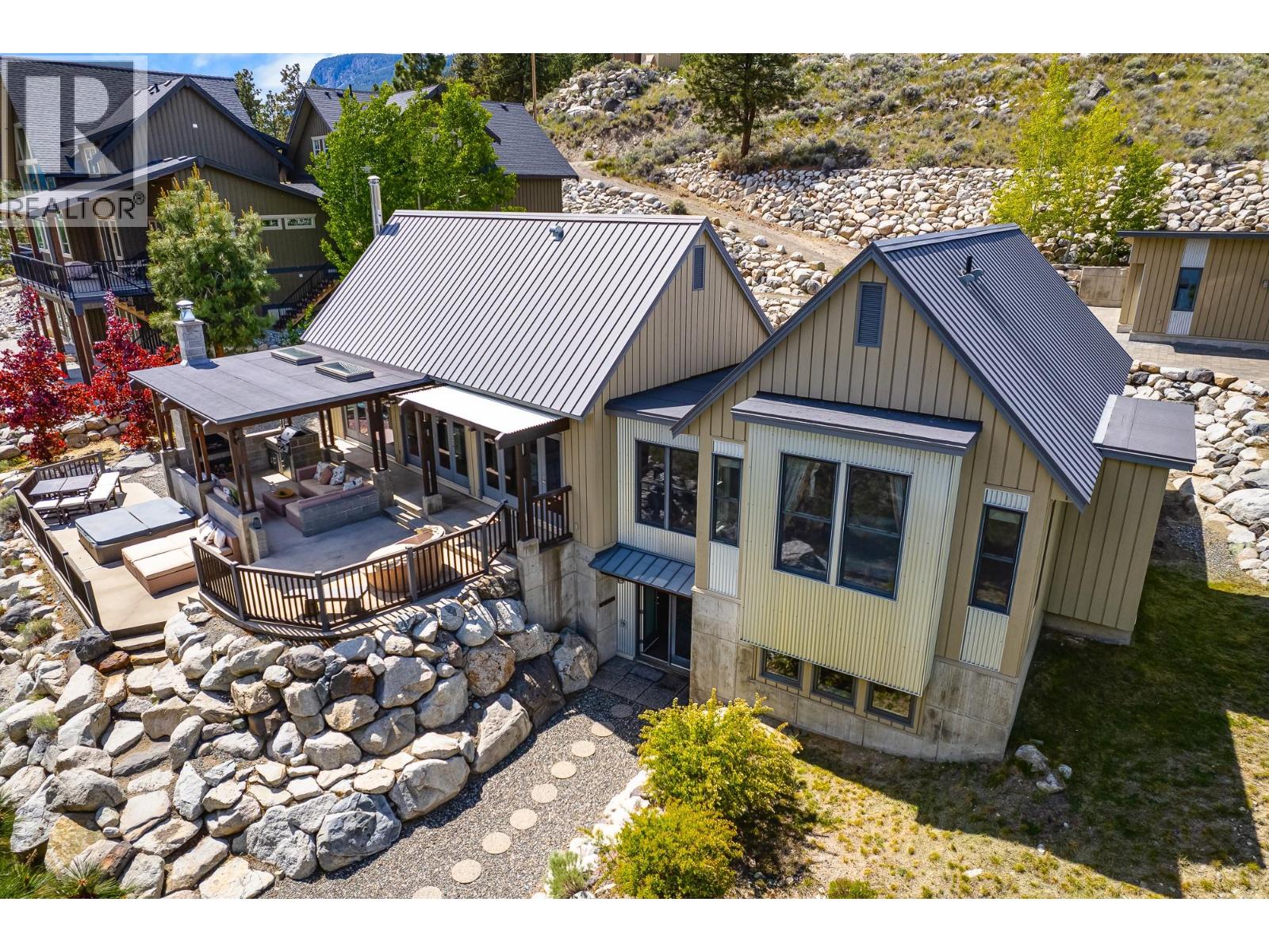 6588 Monck Park Road - 97