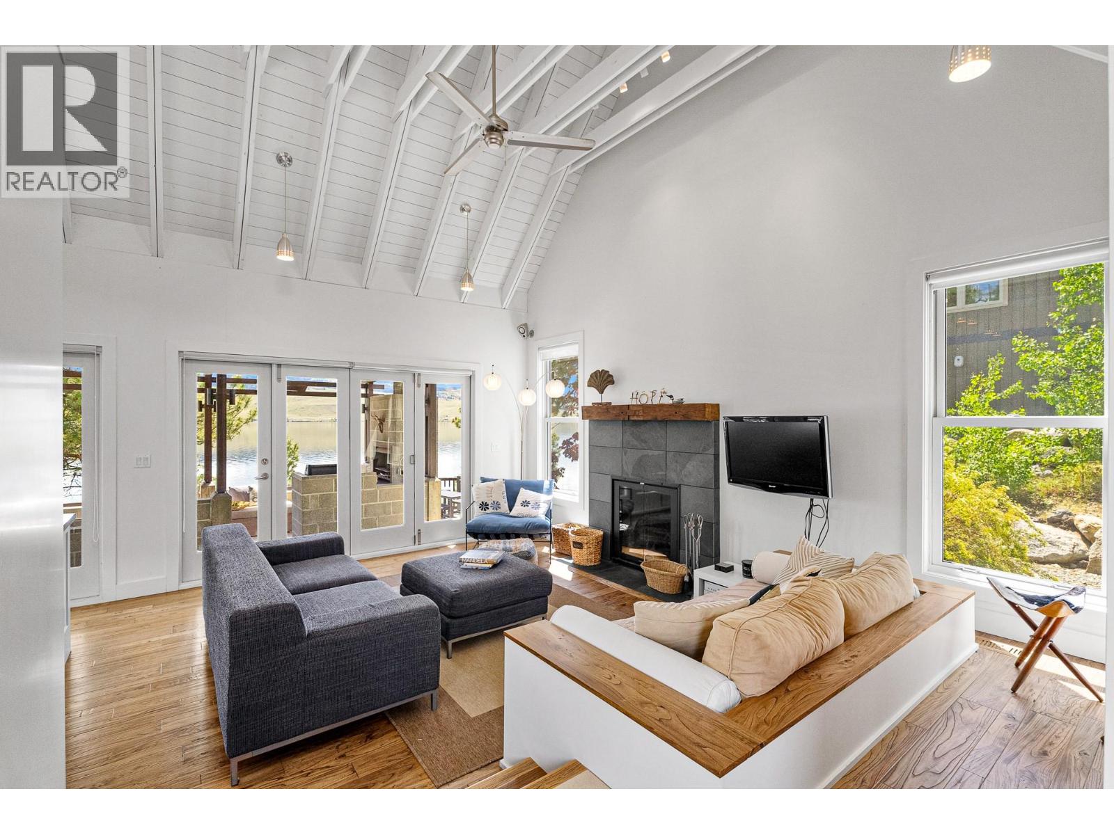 6588 Monck Park Road - Image 44