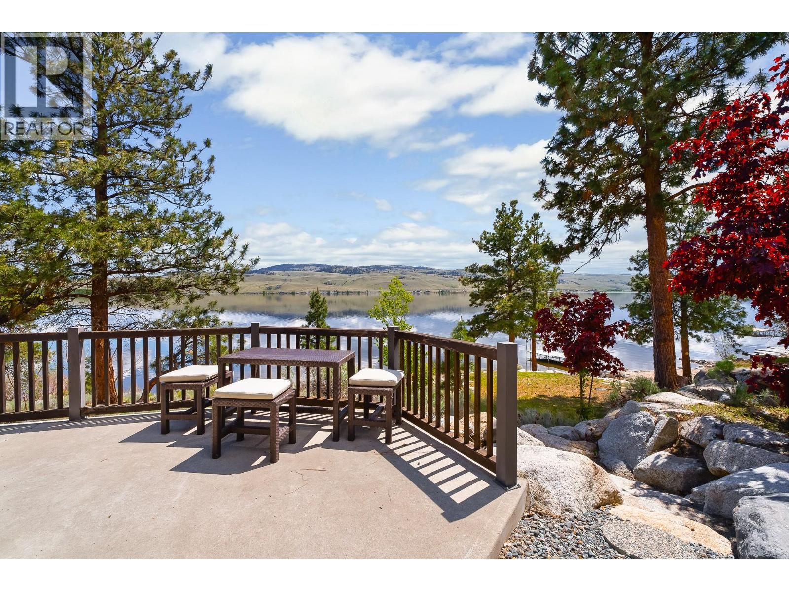 6588 Monck Park Road - 90