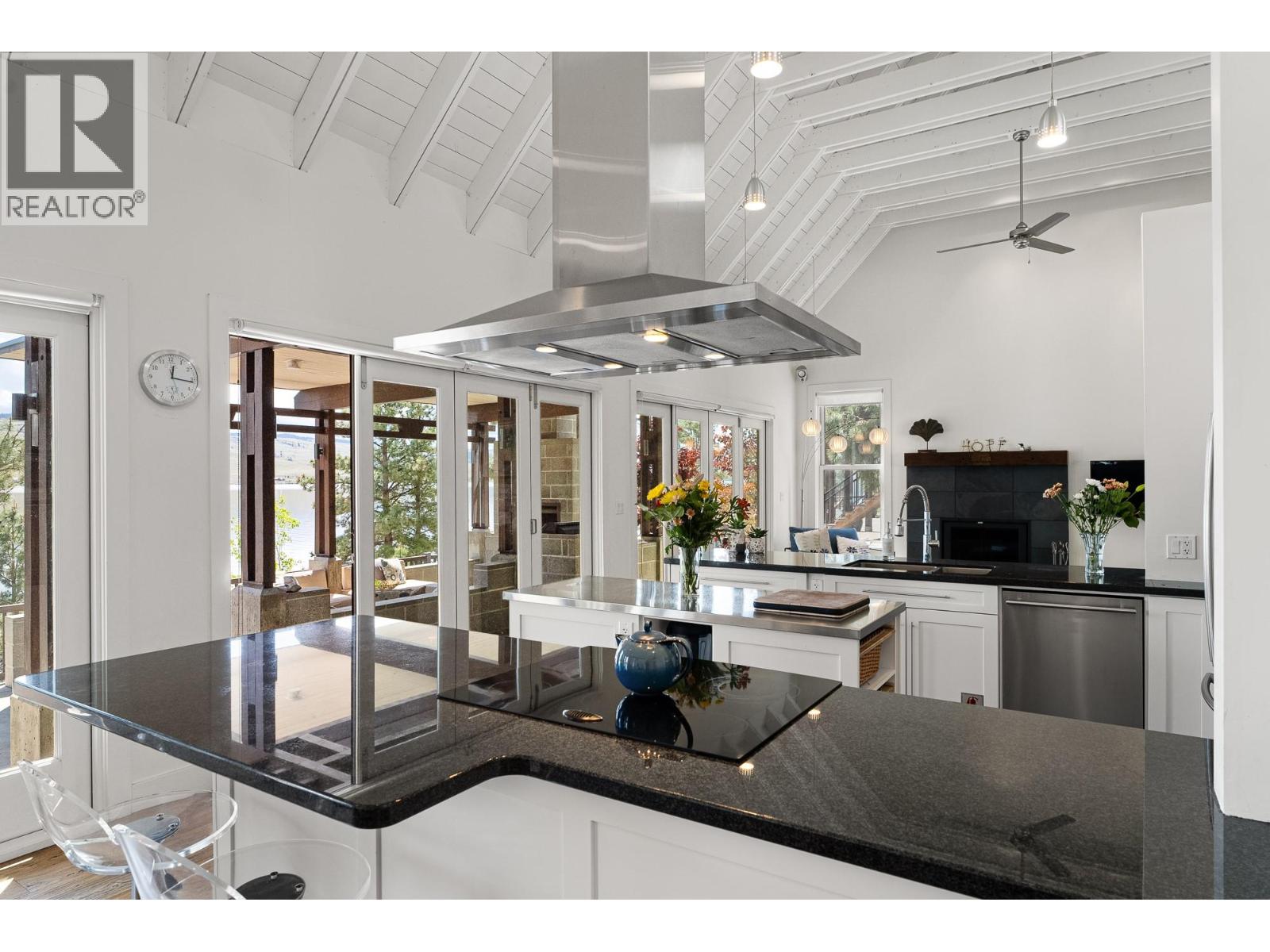 6588 Monck Park Road - 17