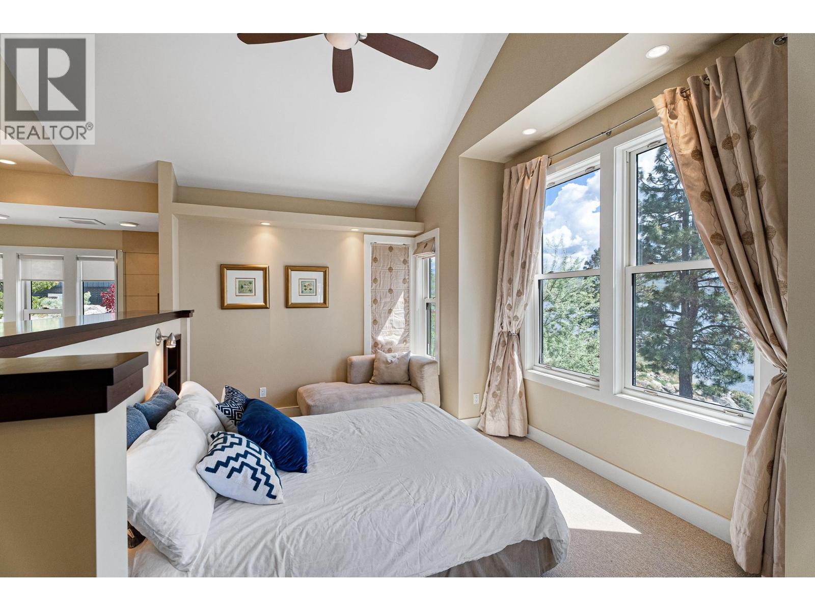 6588 Monck Park Road - 58