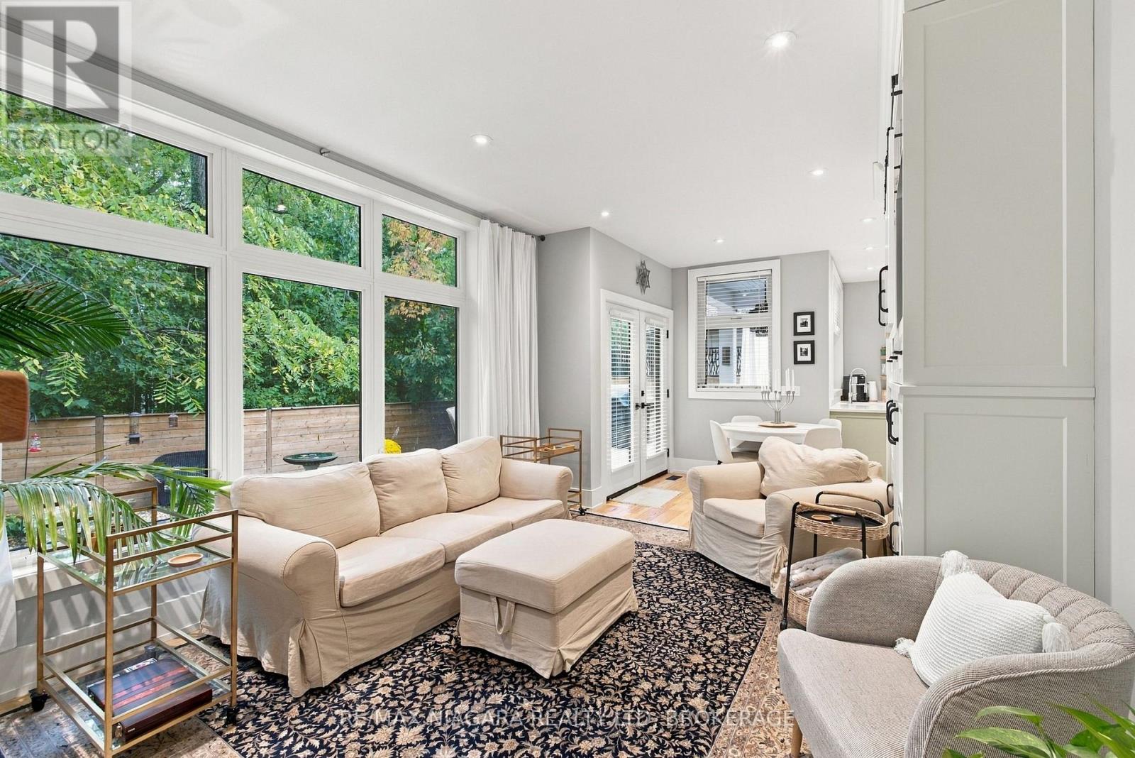 11 WILBERFORCE AVENUE - 19