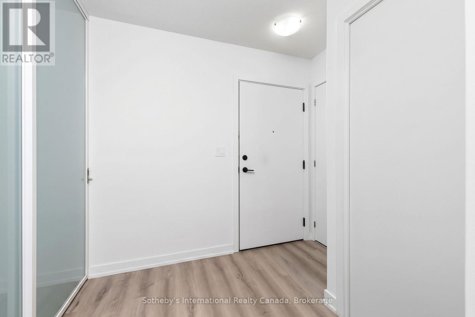 #412 556 MARLEE AVENUE - 13