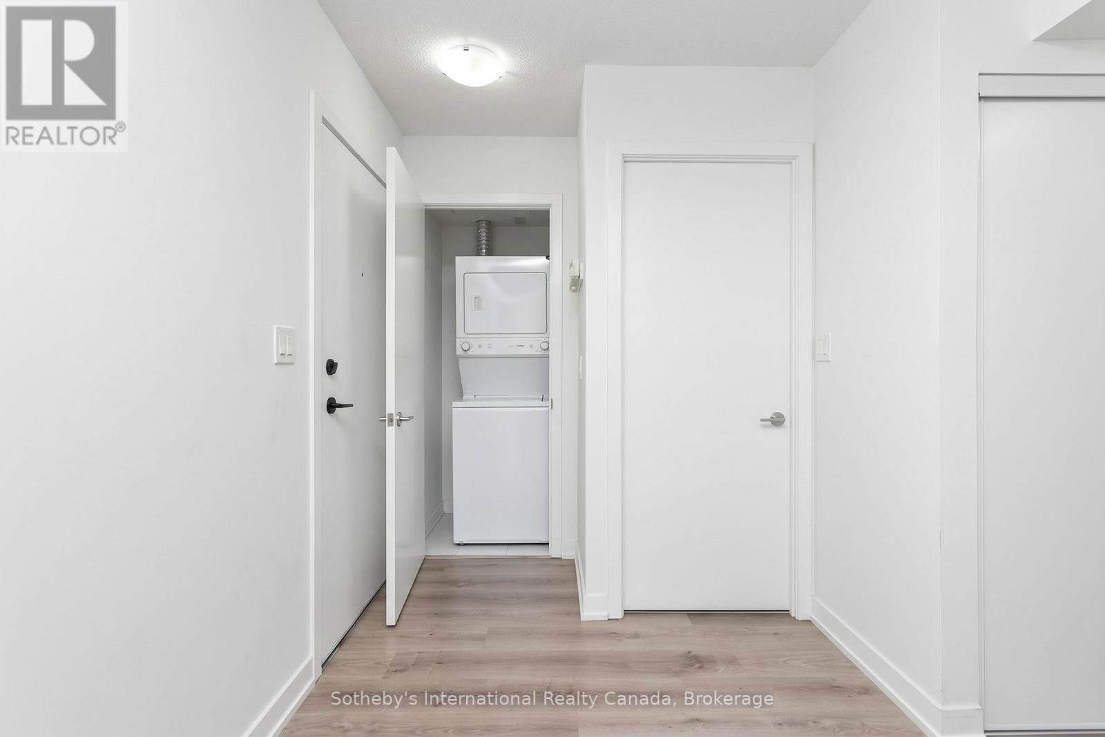 #412 556 MARLEE AVENUE - 14