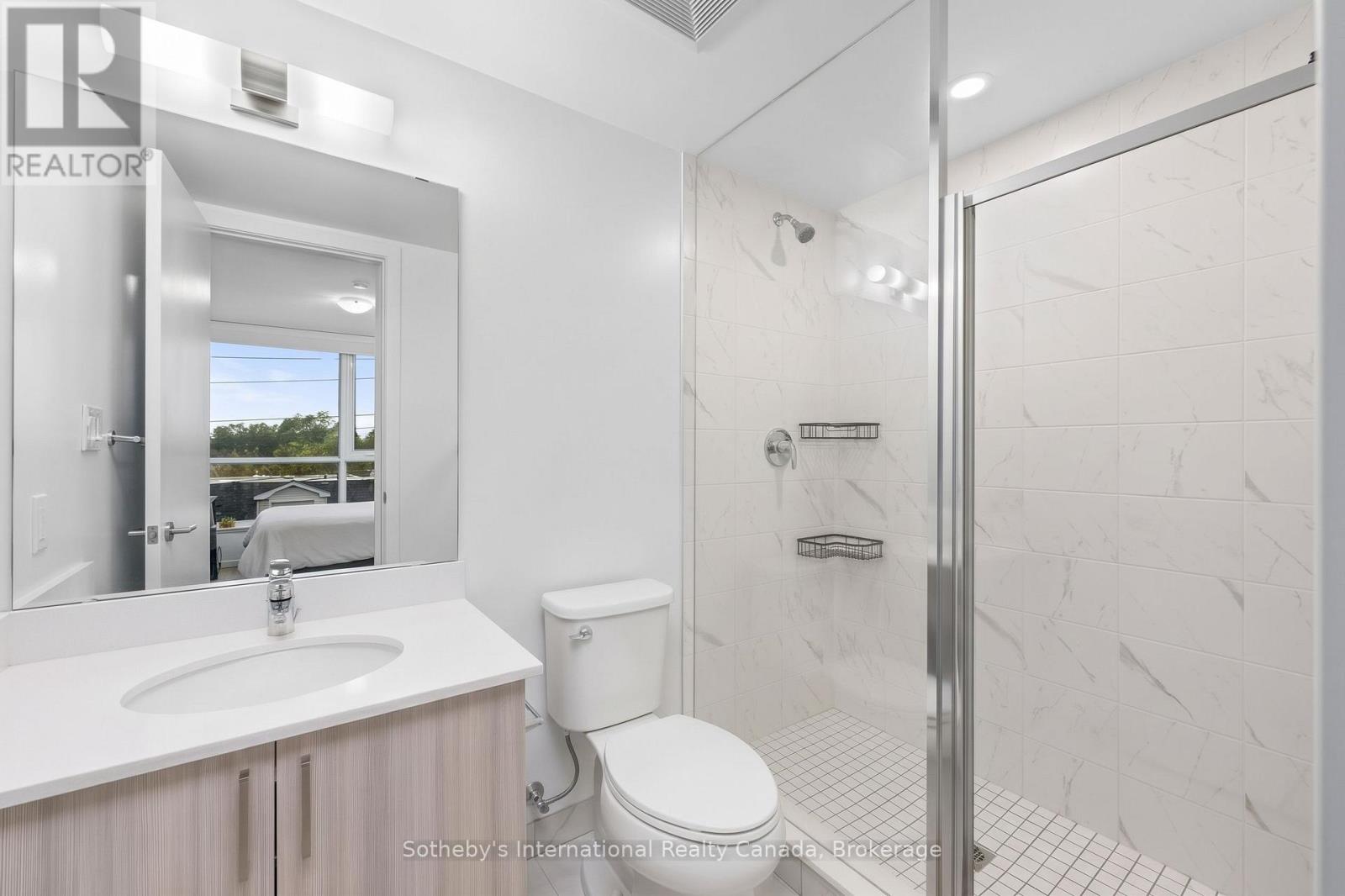 #412 556 MARLEE AVENUE - 18