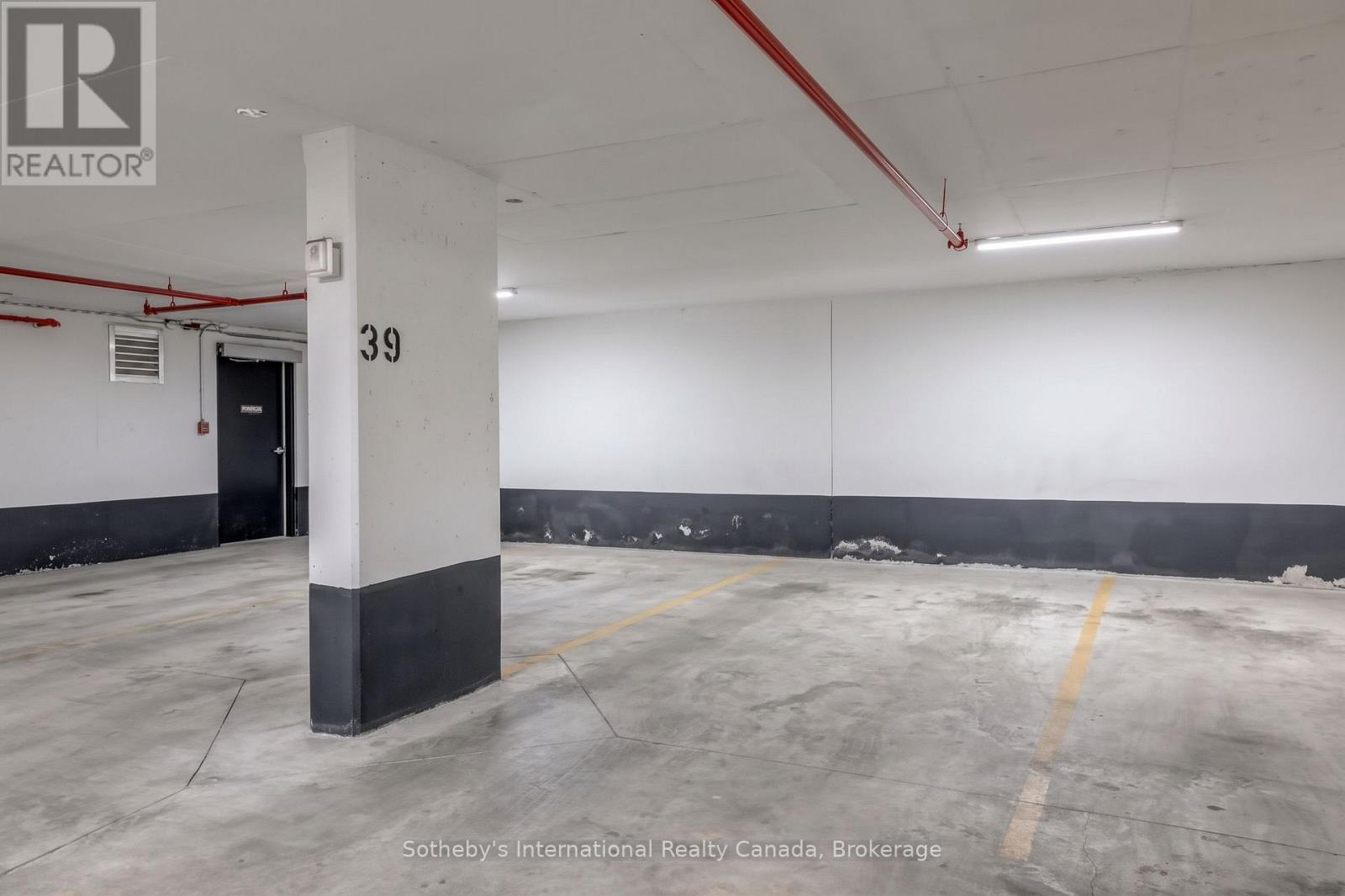#412 556 MARLEE AVENUE - 26