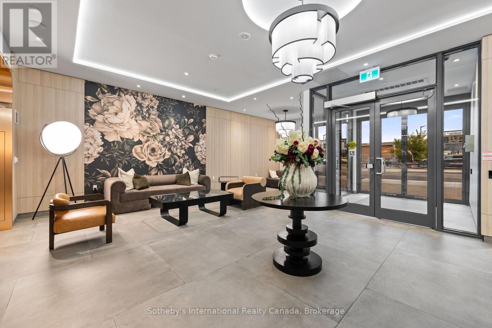 #412 556 MARLEE AVENUE - Image 3