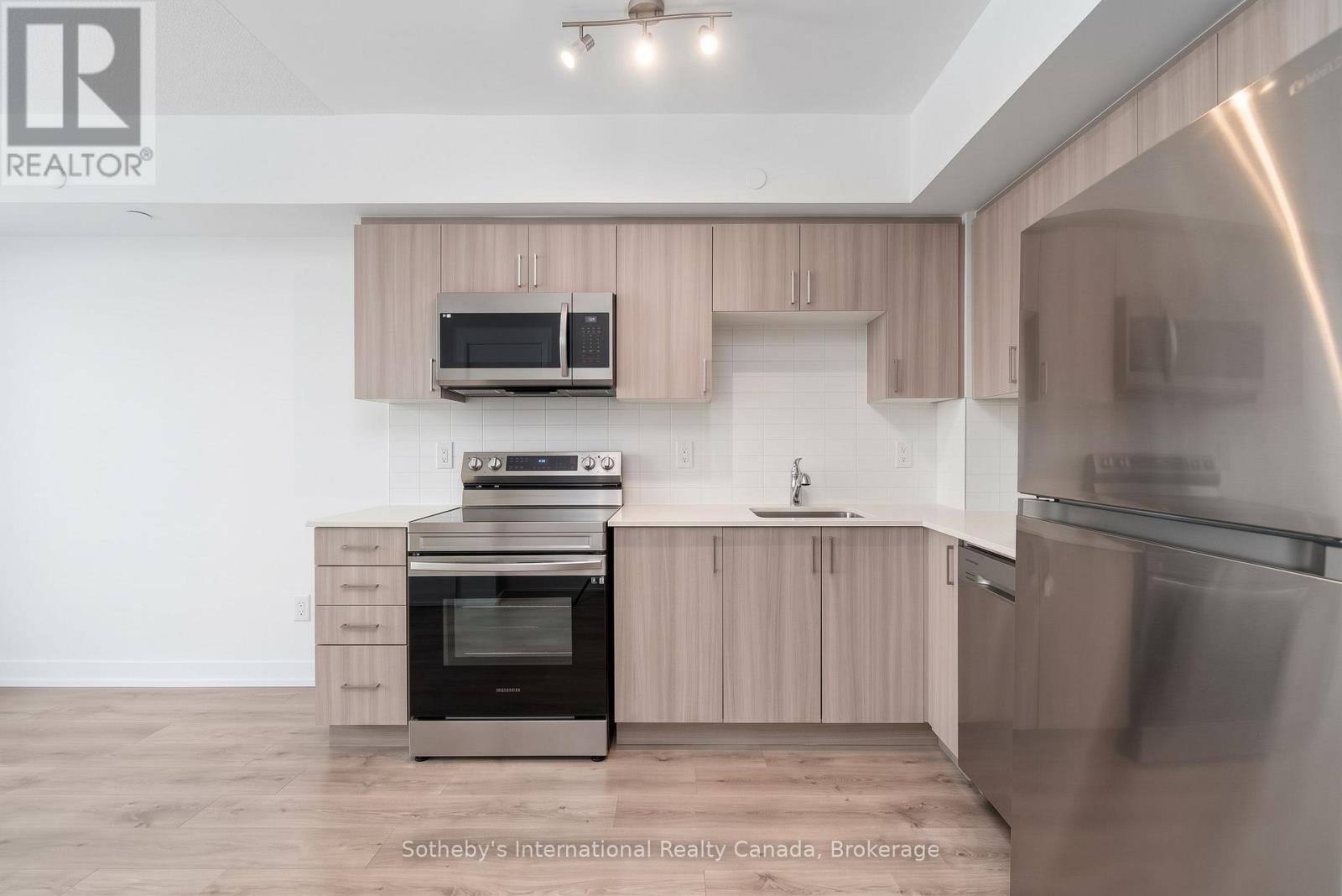 #412 556 MARLEE AVENUE - Image 7