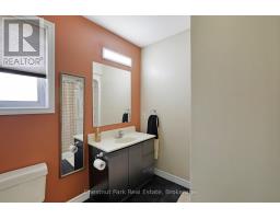 755 4th Avenue E, Owen Sound, ON N4K2N5 Photo 19
