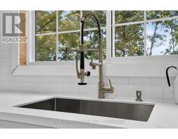 695 Cameron Road, Dawn Euphemia, ON N0P1C0 Photo 13