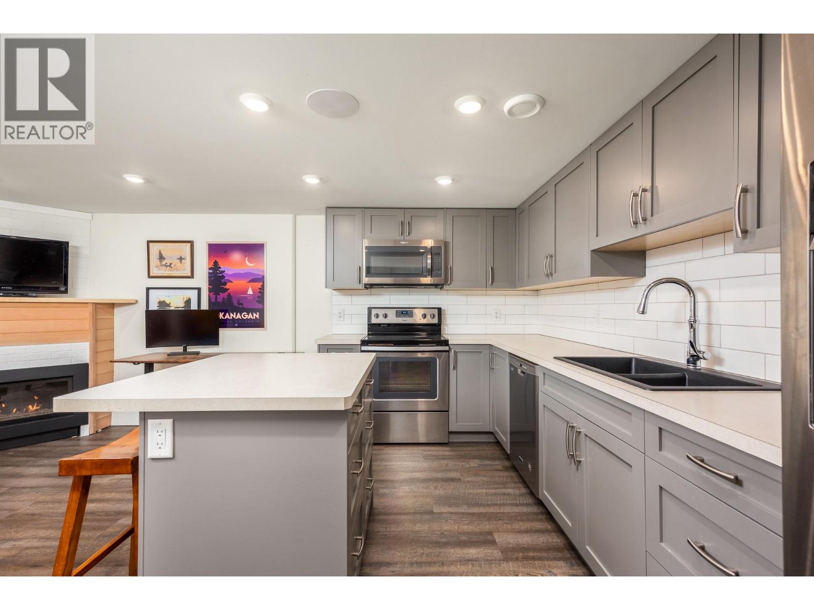 2003 30 Avenue - 29