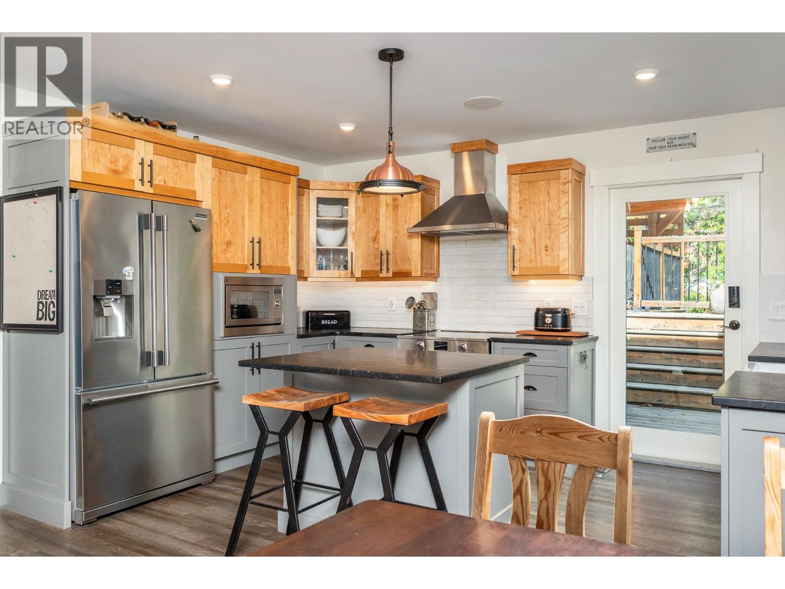 2003 30 Avenue - 8