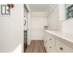 4pc Bathroom - 2003 30 Avenue, Vernon, BC V1T2A6 Photo 15
