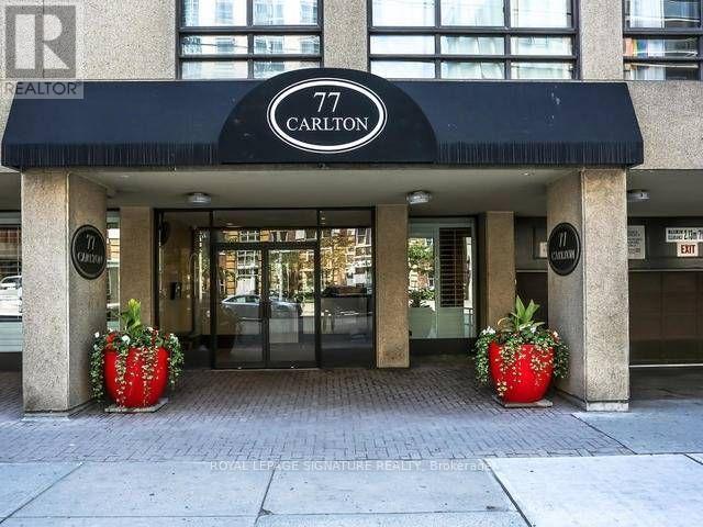#1002 77 CARLTON STREET