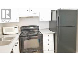 1410 - 24 Wellesley Street W, Toronto, ON M4Y2X6 Photo 11