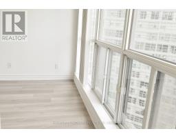 1410 - 24 Wellesley Street W, Toronto, ON M4Y2X6 Photo 6