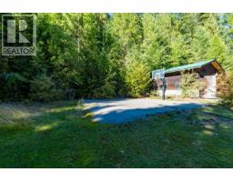 Bedroom - 807 Spokane Street, Rossland, BC V0G1Y0 Photo 13