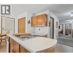 807 Spokane Street, Rossland, BC V0G1Y0 Photo 41