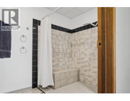 807 Spokane Street, Rossland, BC V0G1Y0 Photo 54