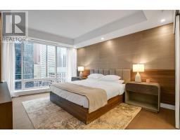 2408 - 180 University Avenue, Toronto, ON M5H0A2 Photo 23