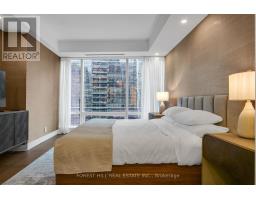 2408 - 180 University Avenue, Toronto, ON M5H0A2 Photo 24