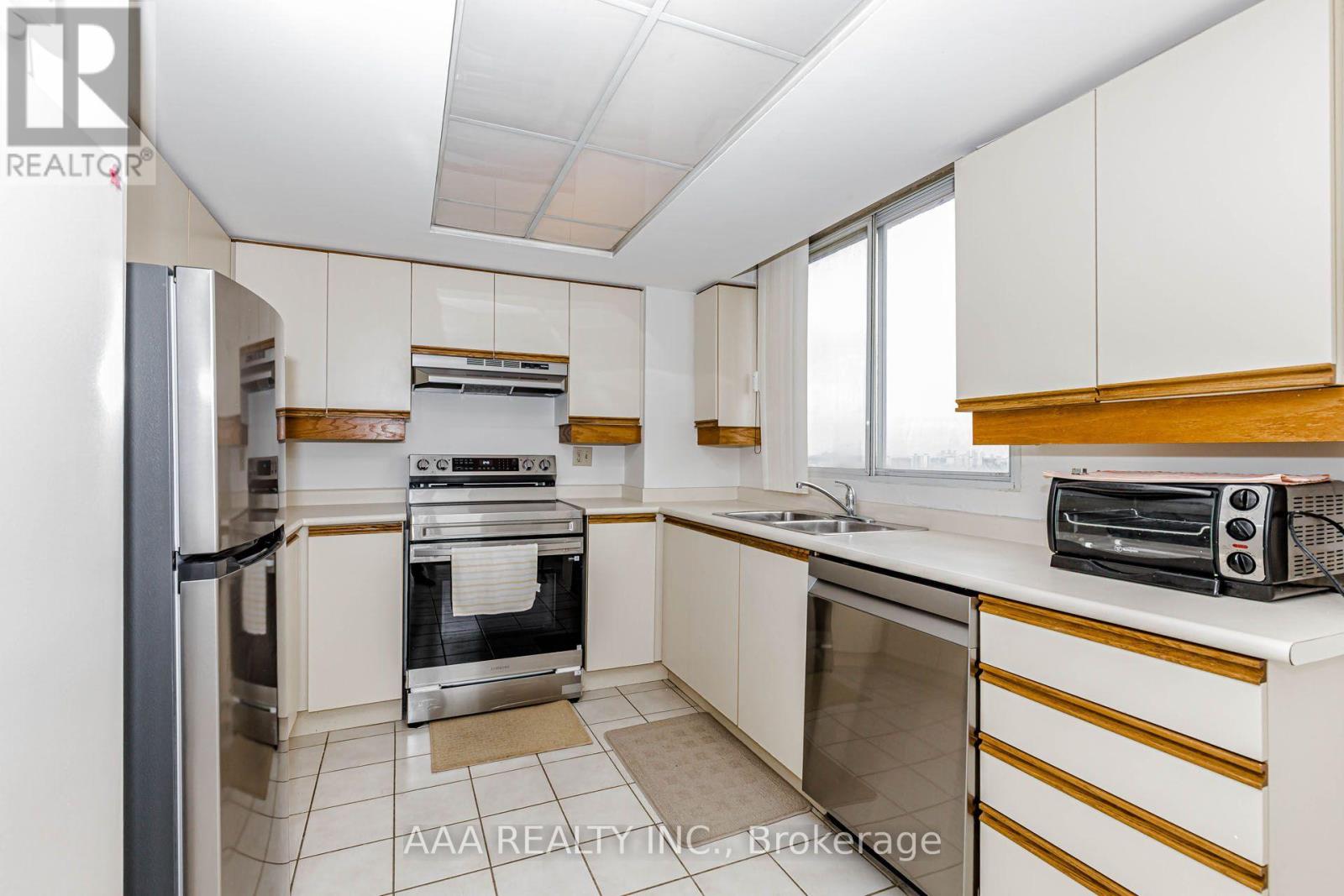 2101- 5 Concorde Place, Toronto, ON photo 17
