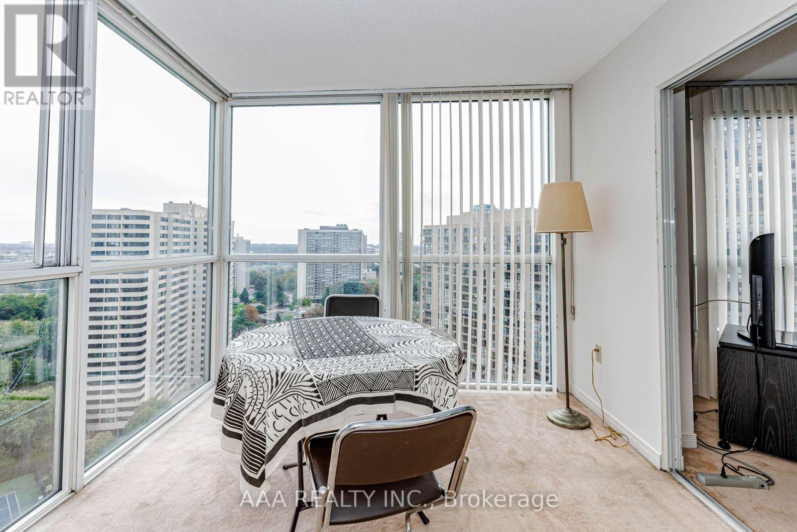 #2101 5 CONCORDE PLACE - 22