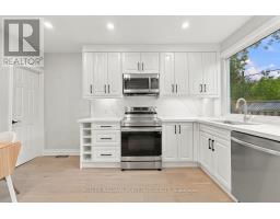 179 Oakcrest Avenue, Toronto, ON M4C1B8 Photo 9