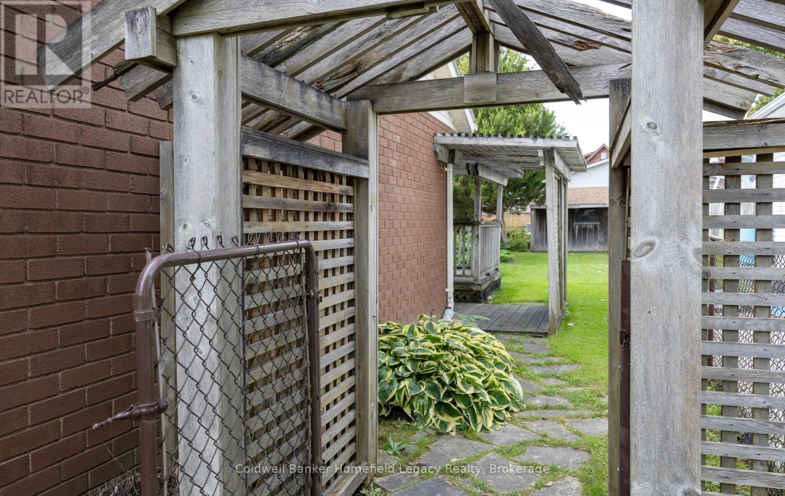 10 DUNSFORD CRESCENT - Image 41