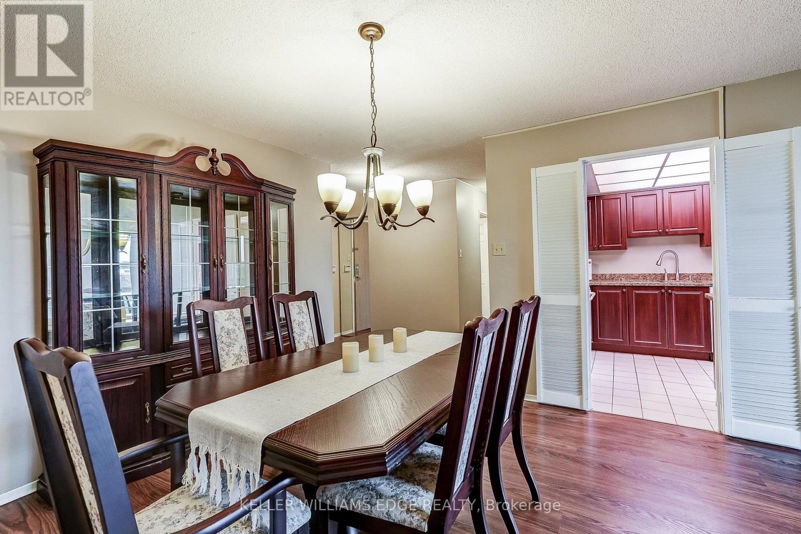 603- 40 Harding Boulevard West, Richmond Hill, ON photo 10