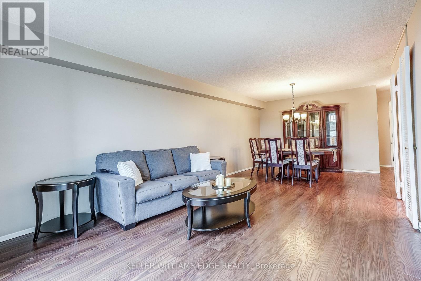 603- 40 Harding Boulevard West, Richmond Hill, ON photo 12