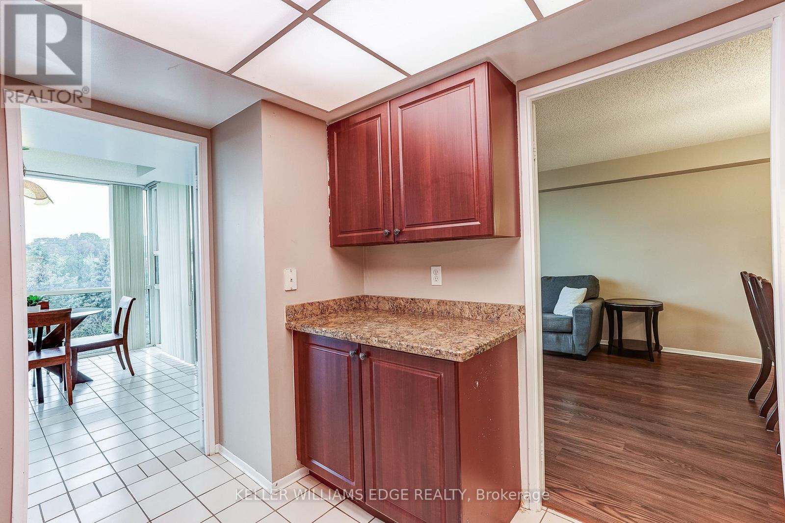 603- 40 Harding Boulevard West, Richmond Hill, ON photo 15