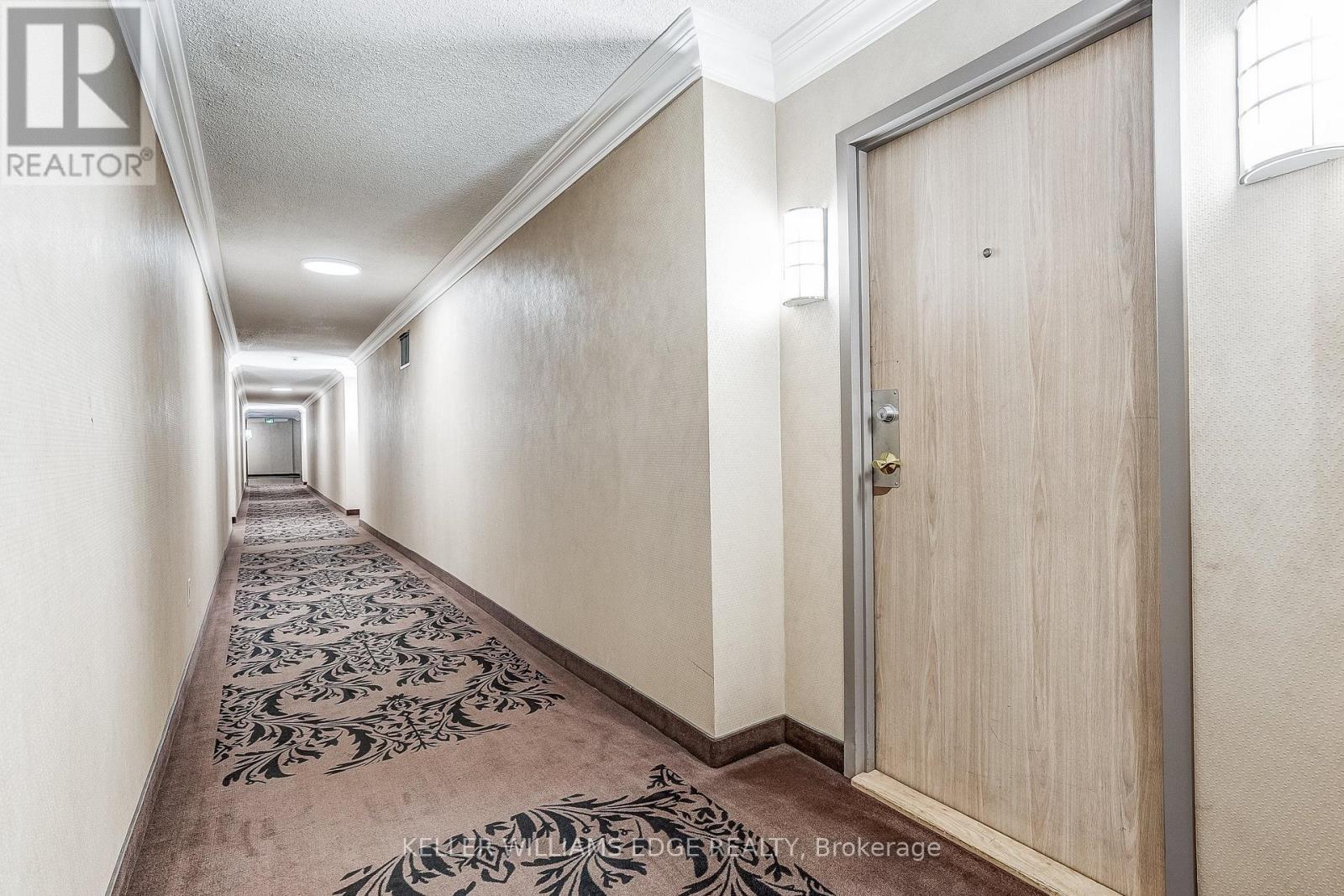 603- 40 Harding Boulevard West, Richmond Hill, ON photo 5