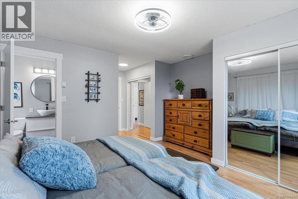 3005 Persimmon Pl - Image 24