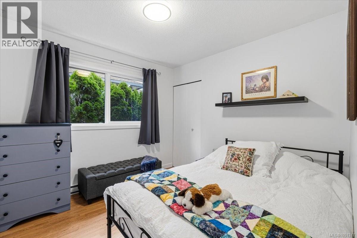 3005 Persimmon Pl - Image 25
