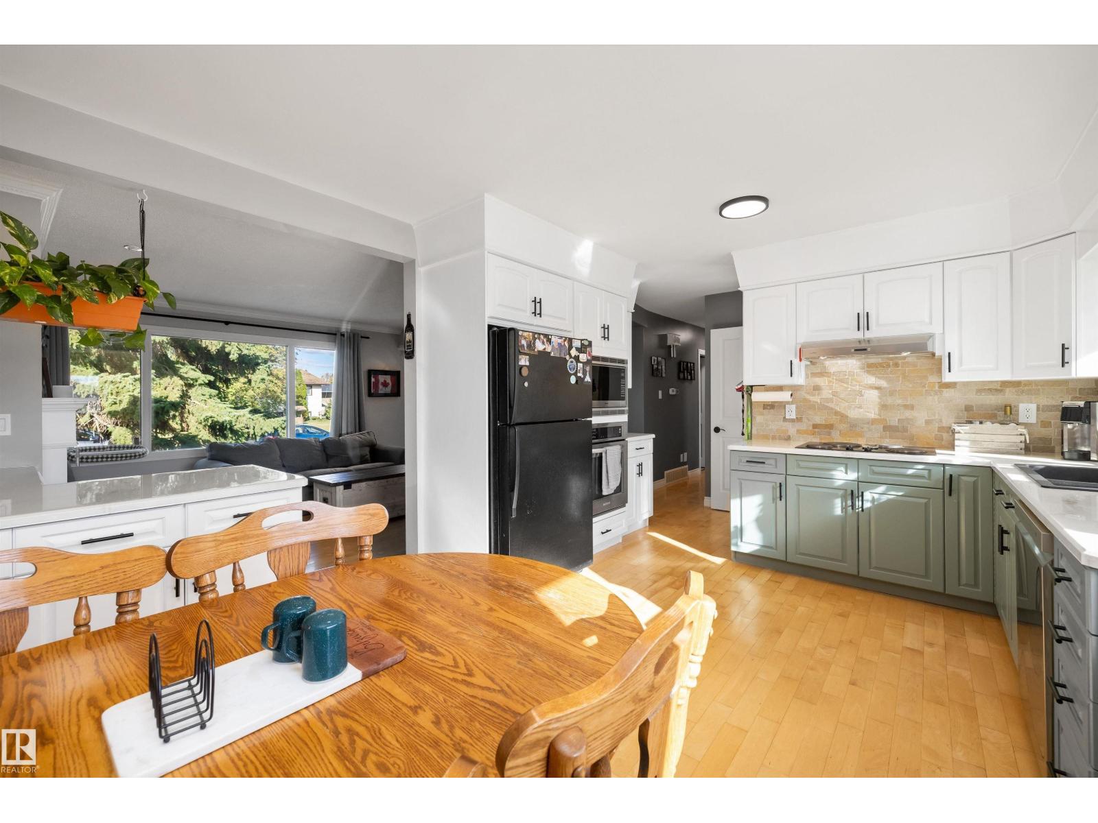 7807 134 AV NW - 12