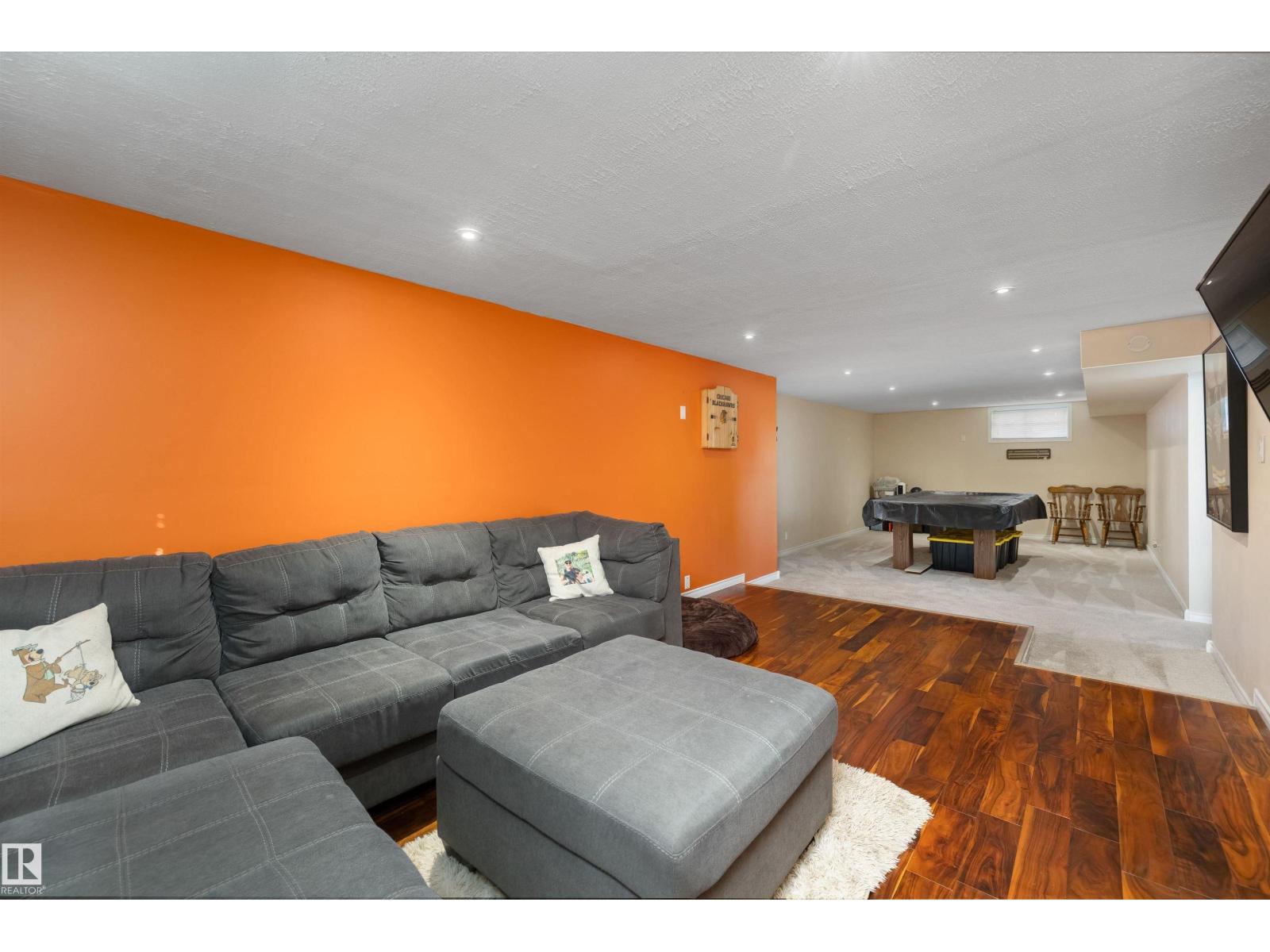 7807 134 AV NW - 29
