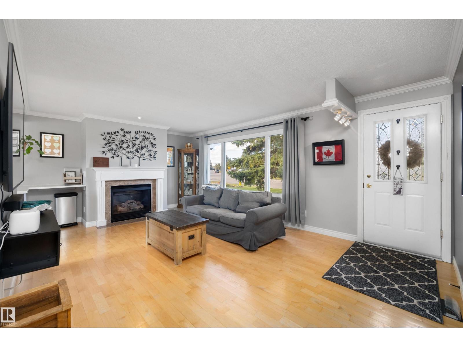 7807 134 AV NW - 5