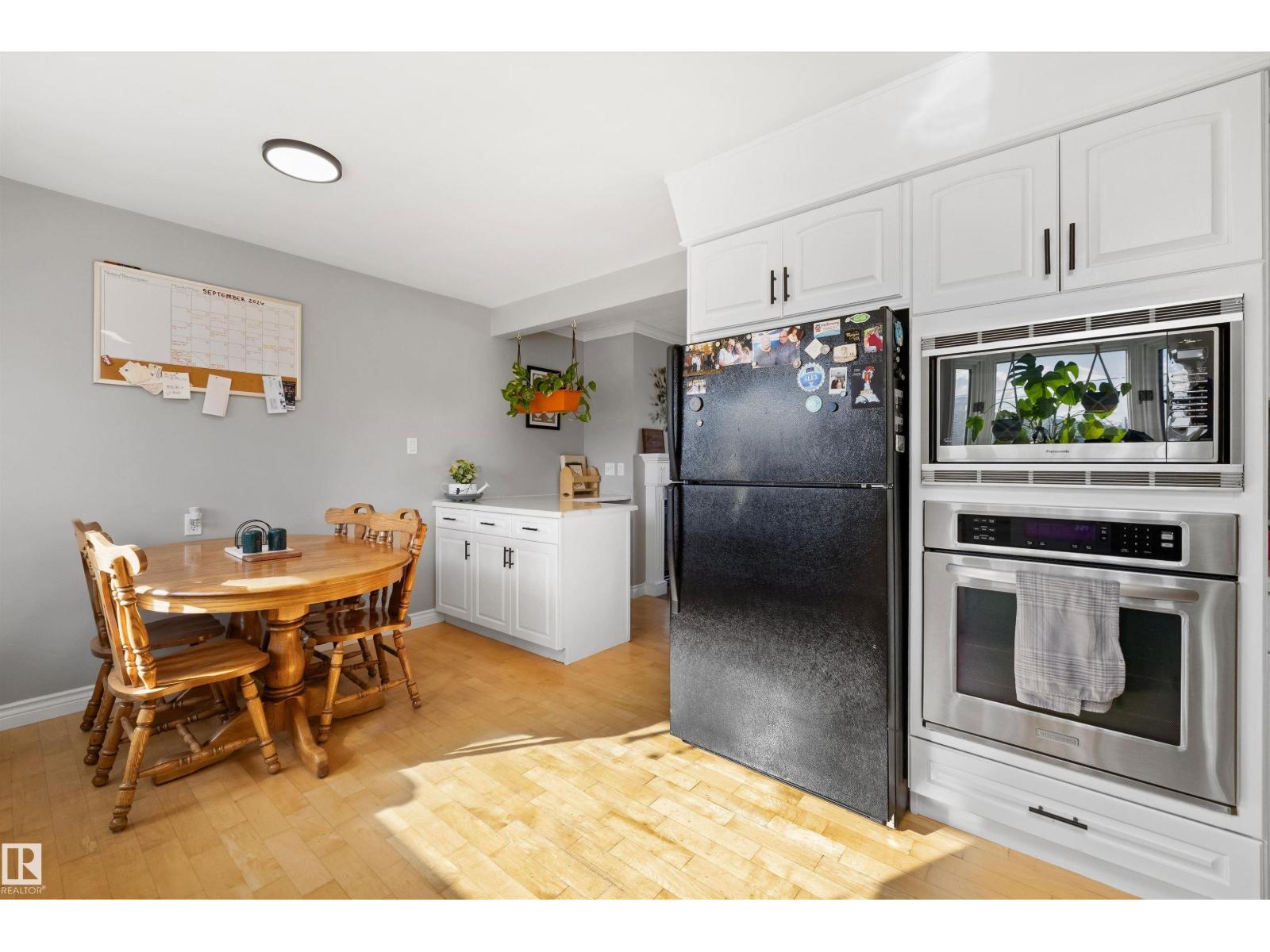 7807 134 AV NW - 16