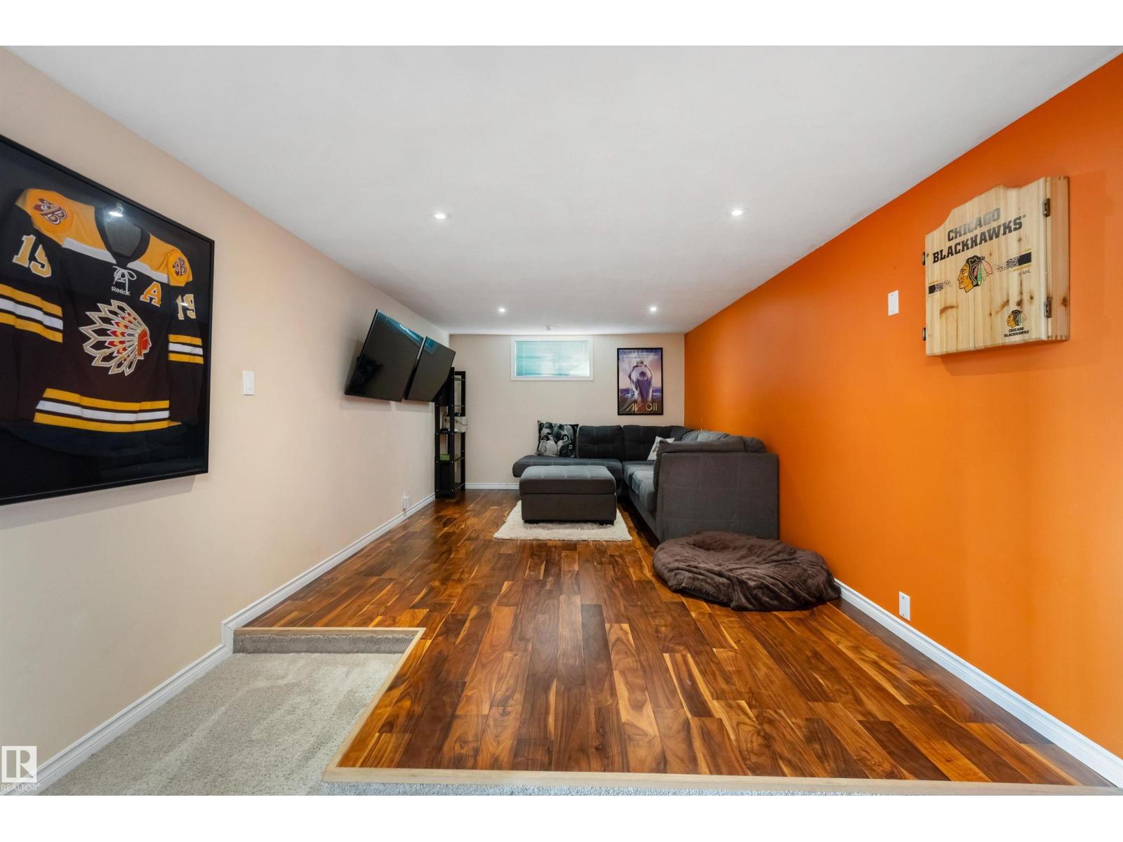 7807 134 AV NW - 28