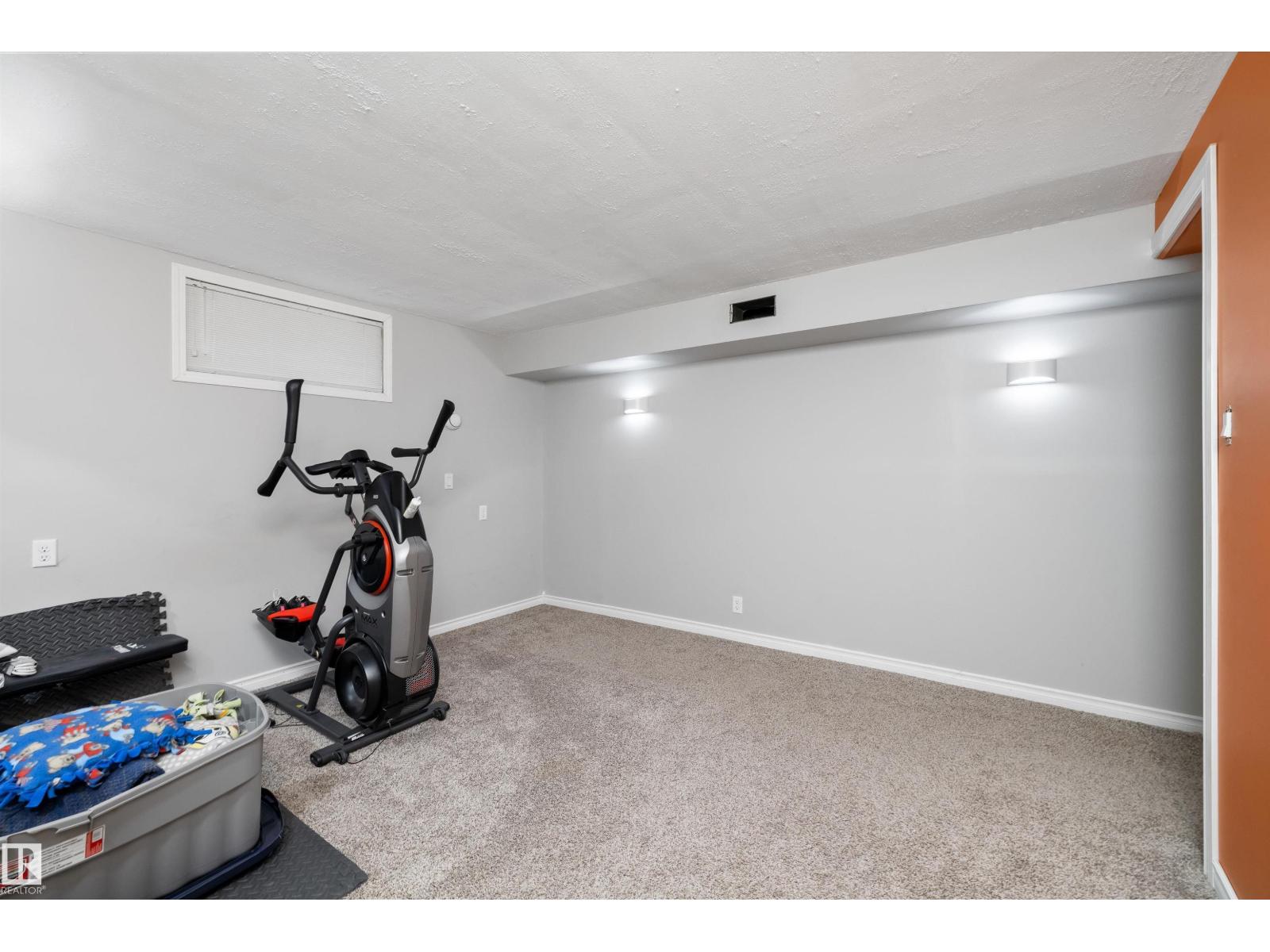7807 134 AV NW - Image 33