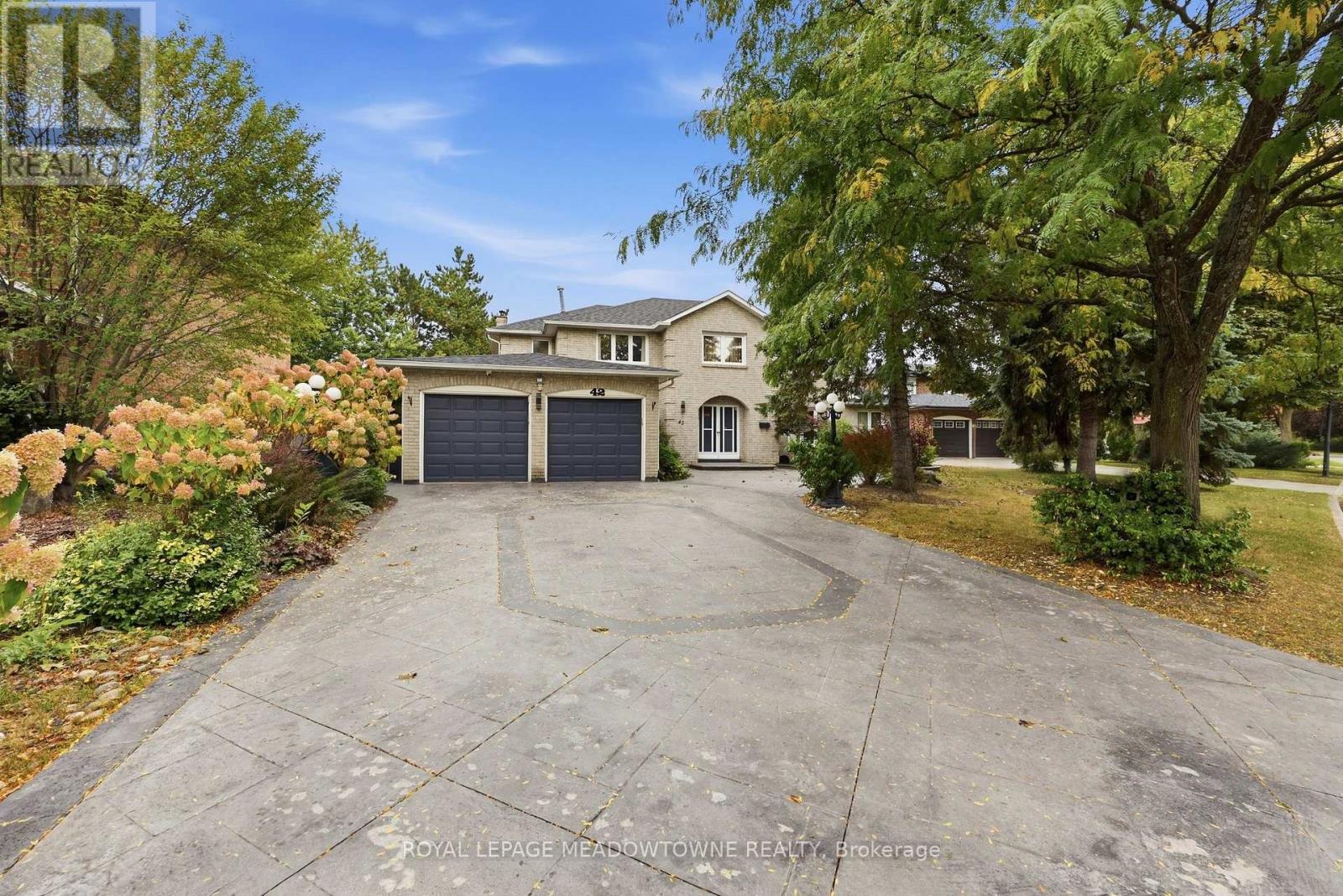 42 Dawnridge Trail, Brampton, ON photo 3