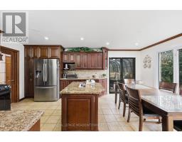 Kitchen - 42 Dawnridge Trail, Brampton, ON L6Z2A1 Photo 14