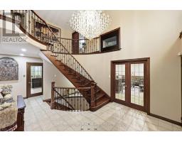 Sitting room - 42 Dawnridge Trail, Brampton, ON L6Z2A1 Photo 9