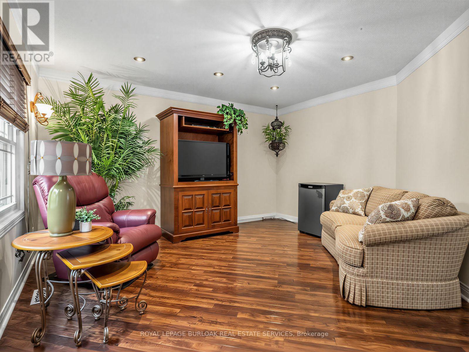 1259 Nathaniel Crescent, Burlington, ON photo 21