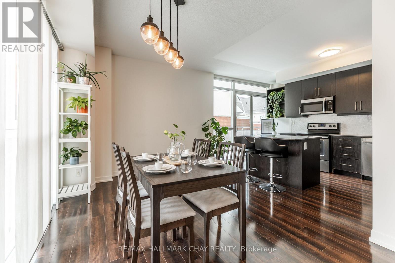 Photo of 5150 DUNDAS STREET