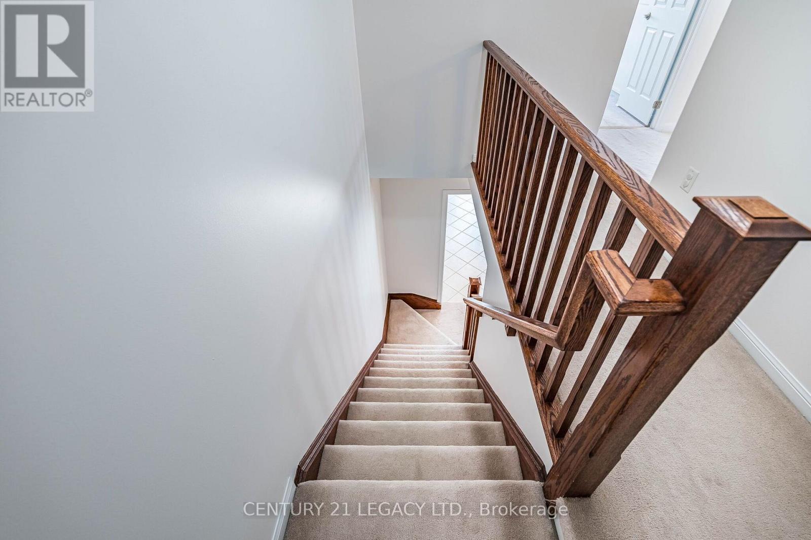 579 SPEYER CIRCLE SW - Image 33