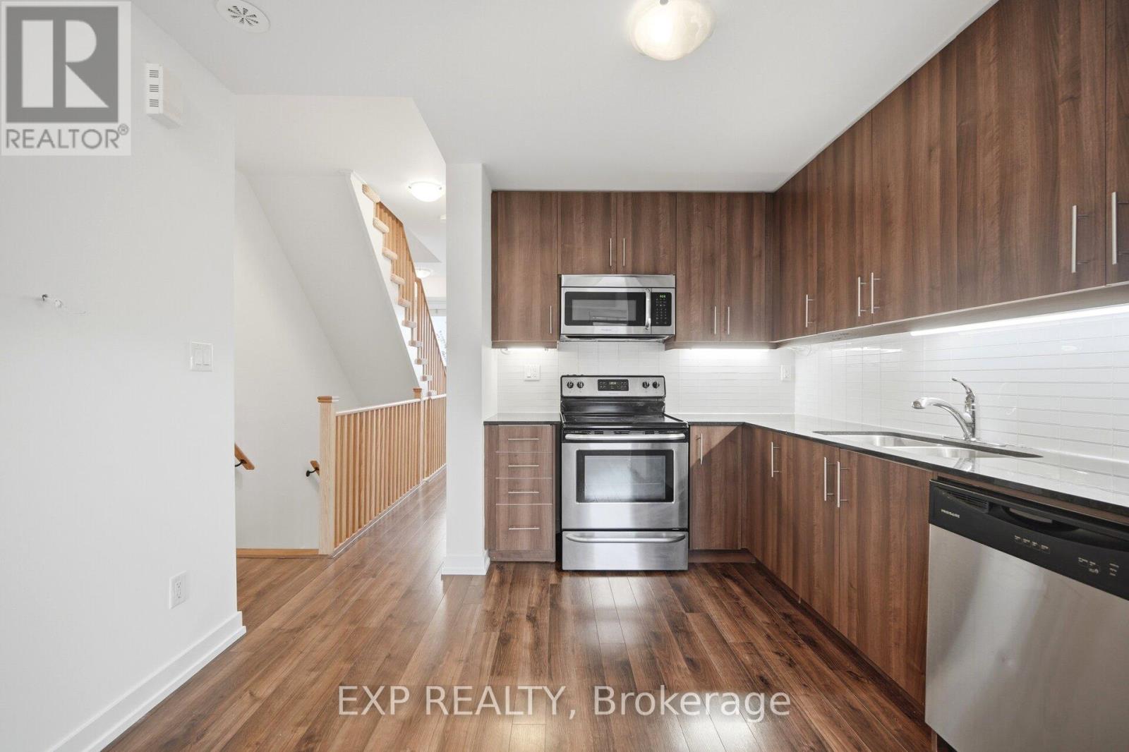 66- 60 Winston Park Boulevard, Toronto, ON photo 9