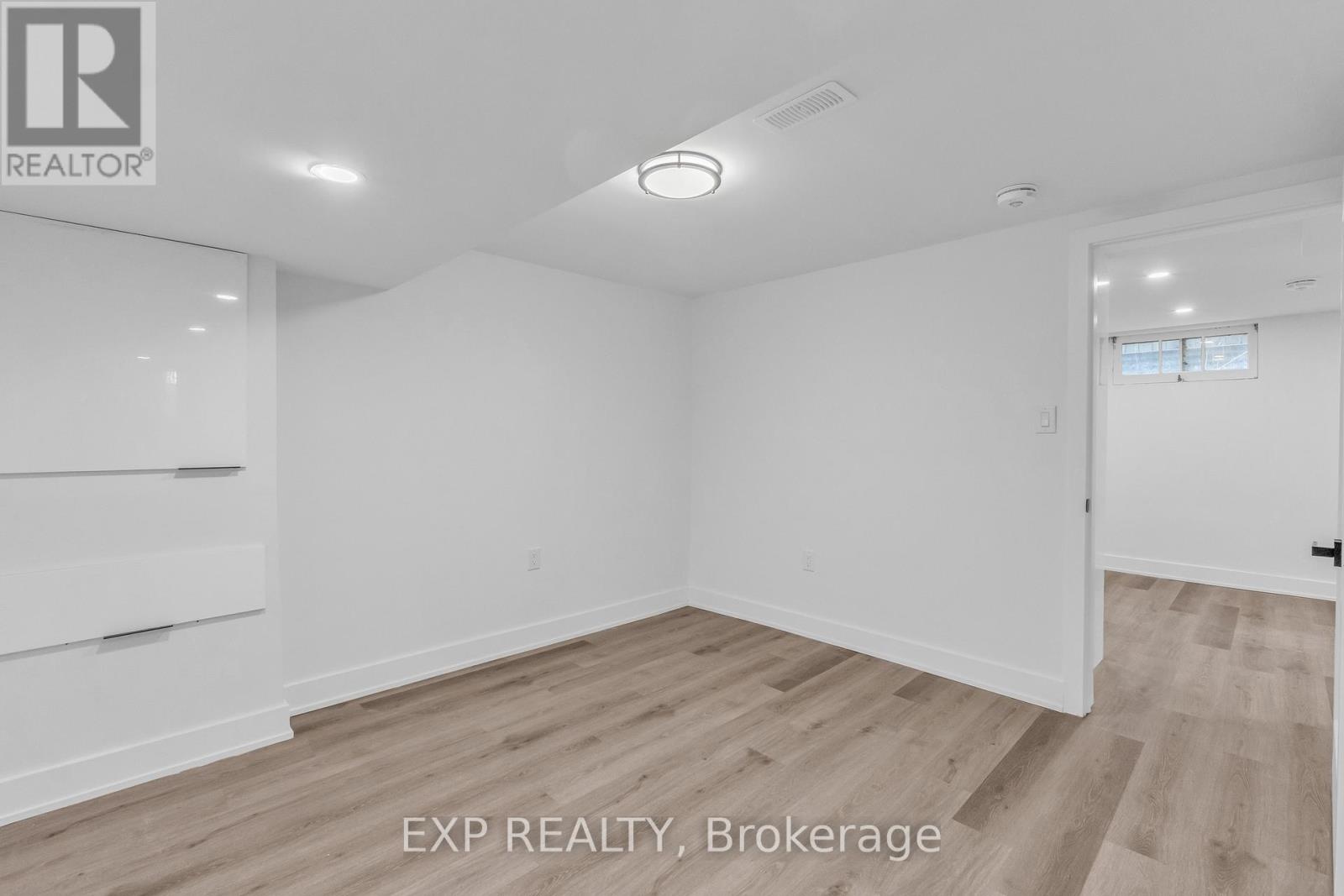 113 GREEN ROAD - 36
